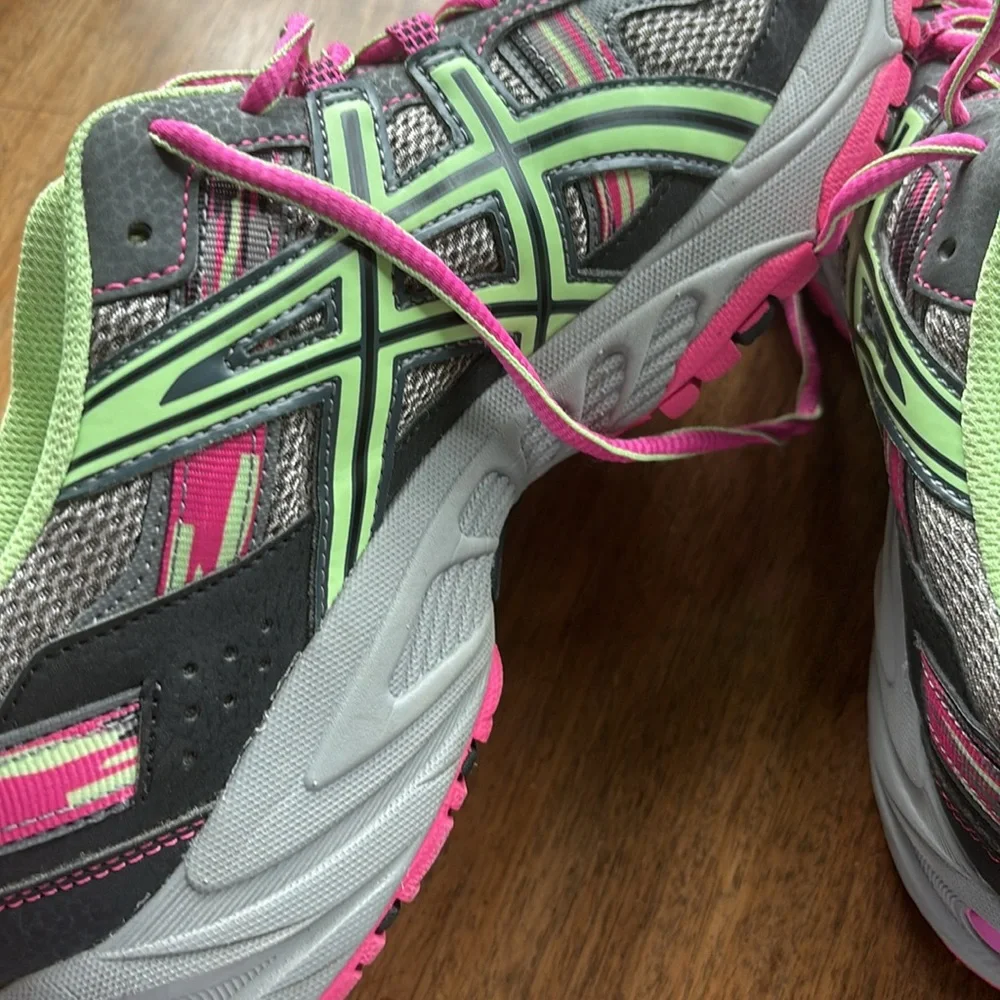 ASICS Woman’s Gel-Venture 5 Running Shoes Titanium/Pistachio/Pink/Gray size‎ 9.5